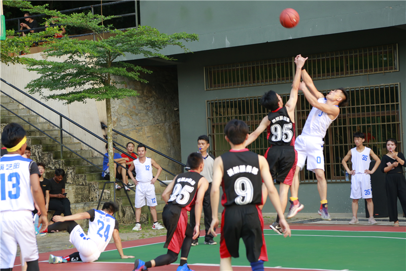 6、球員遠投精彩瞬間